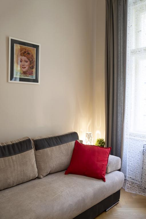 Modern Apartment Zlatnicka 8 ปราก ภายนอก รูปภาพ